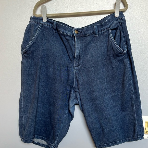 DG2 Stretch Indigo Bermuda Jean Sorts 16W - Picture 1 of 6